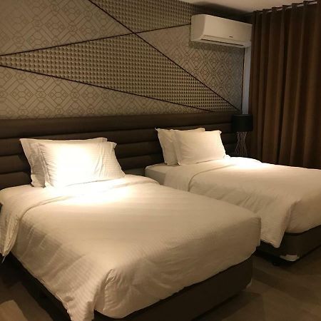 MAXX Hotel Ortigas Pasig City Exterior foto